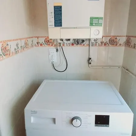 Apartment Con 2 Y 2 Banos Junto A *