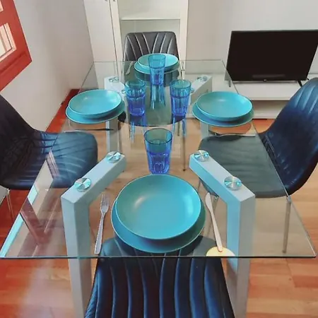 Con 2 Y 2 Banos Junto A Apartment