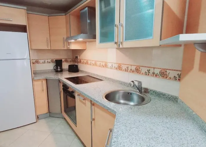 Con 2 Y 2 Banos Junto A Διαμέρισμα