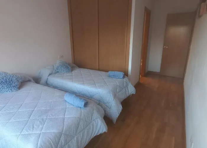 Con 2 Y 2 Banos Junto A * Βαγιαδολίδ